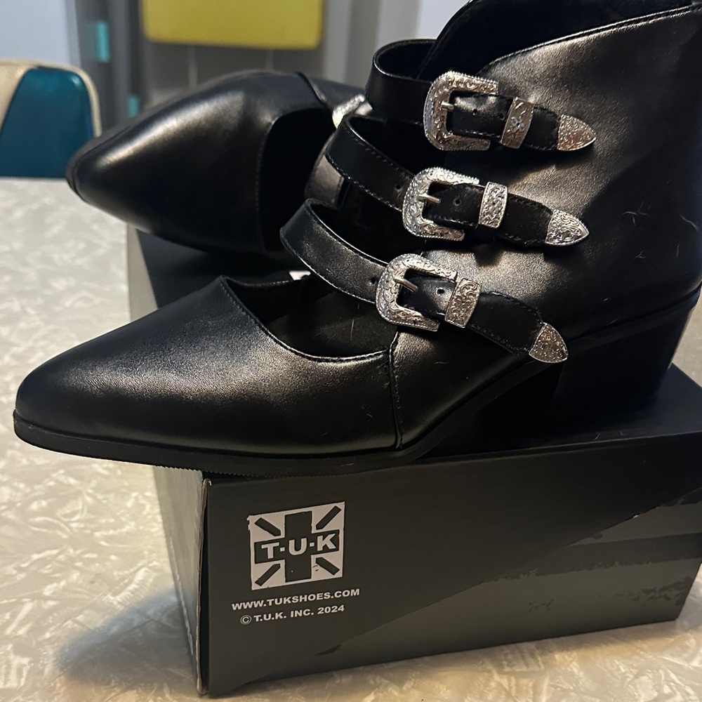 T.U.K Women's Black Triple Buckle Heeled Boots